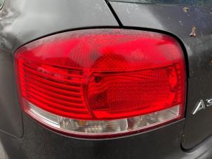 Audi A3 2.0 16V FSI Schrottauto (2003, Grau)