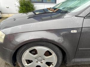 Audi A3 2.0 16V FSI Schrottauto (2003, Grau)