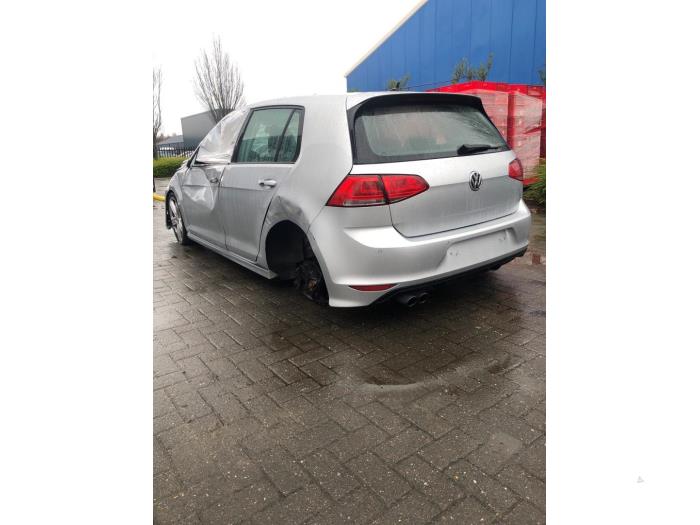 Volkswagen Golf VII 1.4 TSI 16V Samochód złomowany (2016, Srebrnoszary)