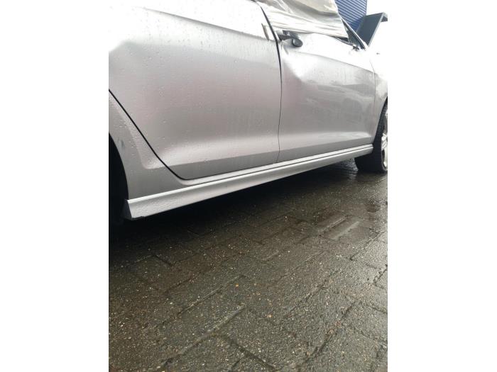 Volkswagen Golf VII 1.4 TSI 16V Samochód złomowany (2016, Srebrnoszary)