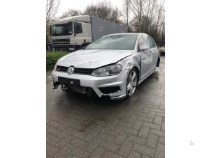 Volkswagen Golf VII 1.4 TSI 16V Samochód złomowany (2016, Srebrnoszary)