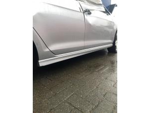 Volkswagen Golf VII 1.4 TSI 16V Samochód złomowany (2016, Srebrnoszary)