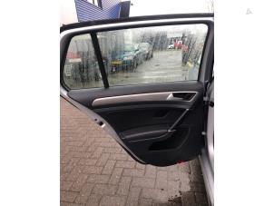 Volkswagen Golf VII 1.4 TSI 16V Samochód złomowany (2016, Srebrnoszary)