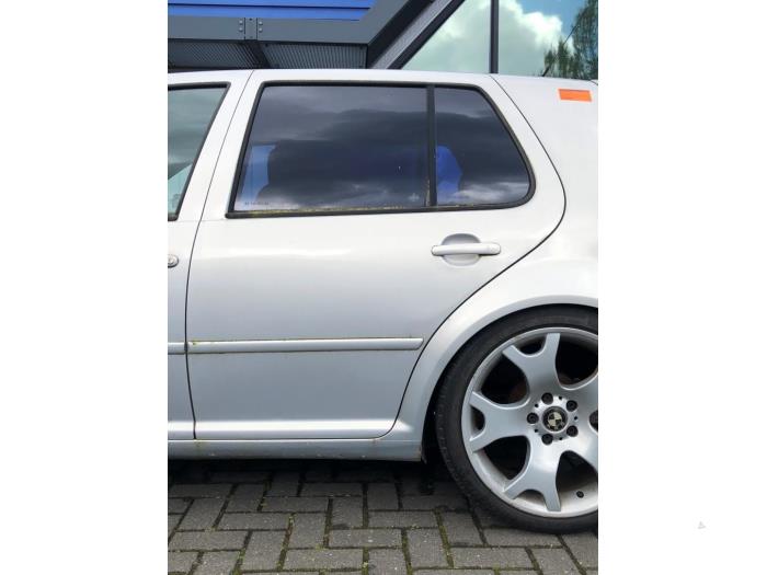 Volkswagen Golf IV 1.8 20V Turbo Épave (1998, Argenté)