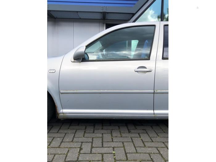 Volkswagen Golf IV 1.8 20V Turbo Épave (1998, Argenté)
