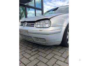 Volkswagen Golf IV 1.8 20V Turbo Épave (1998, Argenté)