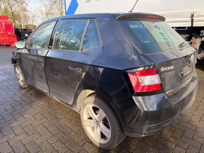 Skoda Fabia III 1.2 TSI 16V Vehículo de desguace (2016, Negro)