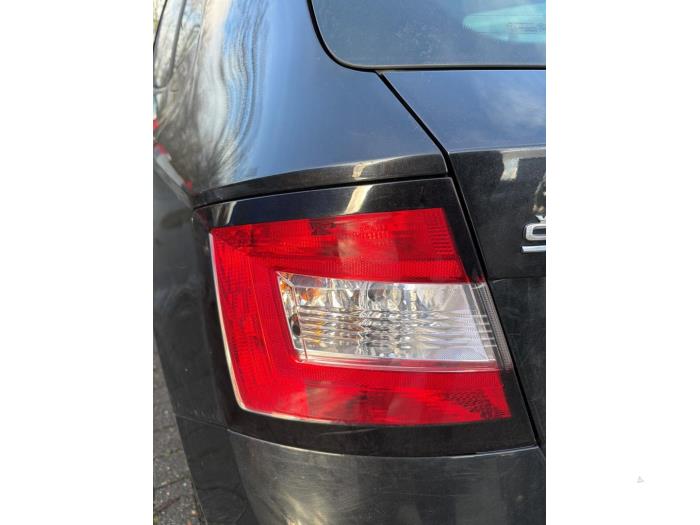 Skoda Fabia III 1.2 TSI 16V Vehículo de desguace (2016, Negro)