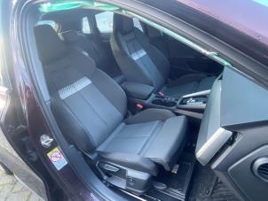 Audi A3 Sportback 1.5 35 TFSI 16V Mild Hybrid Samochód złomowany (2020, Purpurowy)