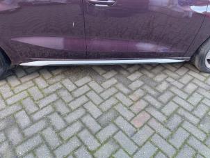 Audi A3 Sportback 1.5 35 TFSI 16V Mild Hybrid Samochód złomowany (2020, Purpurowy)