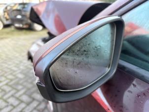 Audi A3 Sportback 1.5 35 TFSI 16V Mild Hybrid Samochód złomowany (2020, Purpurowy)