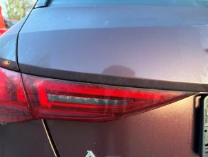 Audi A3 Sportback 1.5 35 TFSI 16V Mild Hybrid Samochód złomowany (2020, Purpurowy)