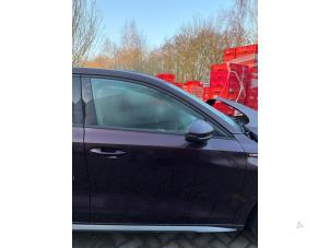 Audi A3 Sportback 1.5 35 TFSI 16V Mild Hybrid Samochód złomowany (2020, Purpurowy)