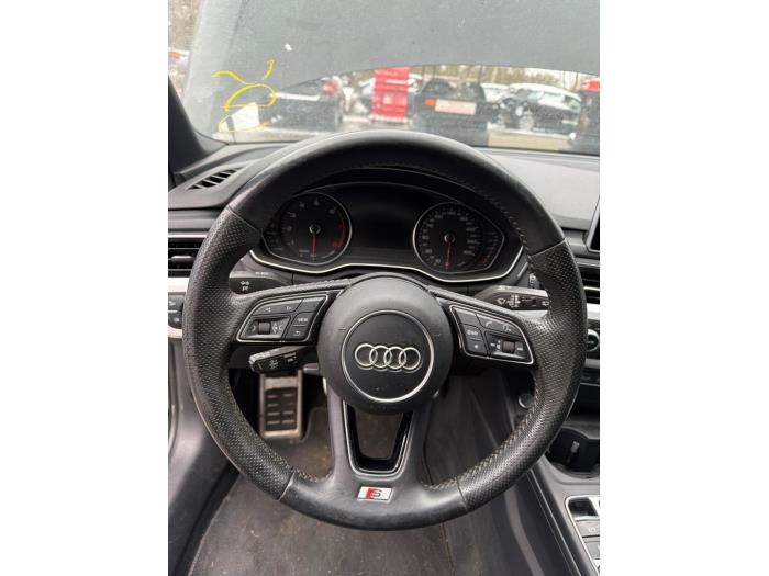 Audi A4 Avant 2.0 TFSI 16V Schrottauto (2017, Schwarz)