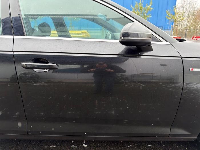 Audi A4 Avant 2.0 TFSI 16V Schrottauto (2017, Schwarz)
