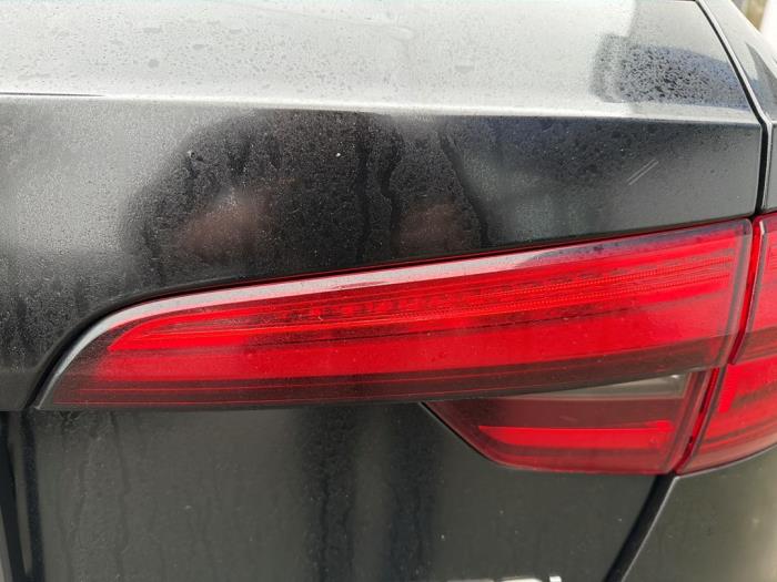 Audi A4 Avant 2.0 TFSI 16V Schrottauto (2017, Schwarz)