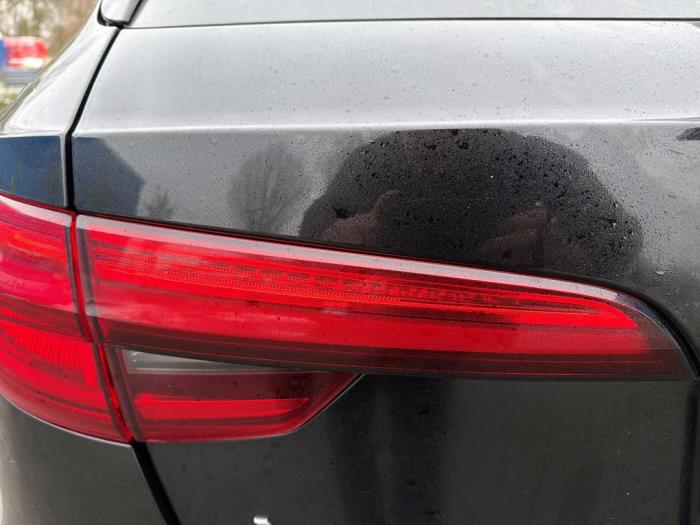 Audi A4 Avant 2.0 TFSI 16V Schrottauto (2017, Schwarz)