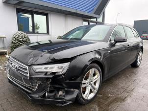Audi A4 Avant 2.0 TFSI 16V Schrottauto (2017, Schwarz)