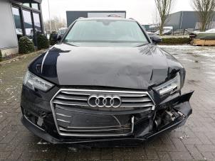 Audi A4 Avant 2.0 TFSI 16V Schrottauto (2017, Schwarz)