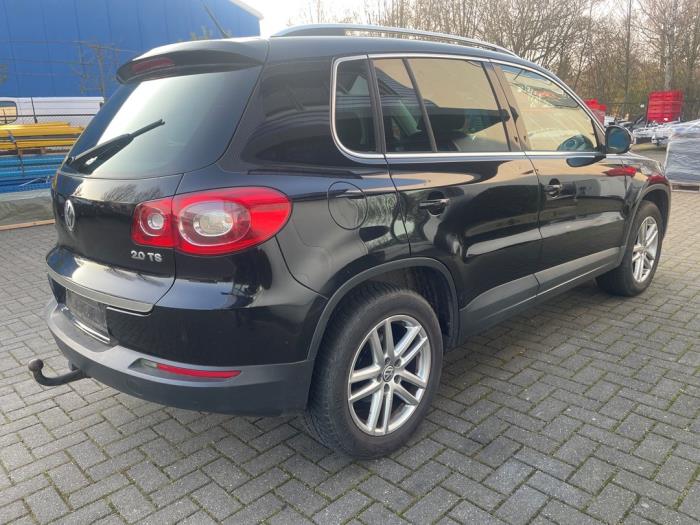 Volkswagen Tiguan 2.0 TSI 16V 4Motion Vehículo de desguace (2009, Negro)