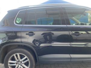 Volkswagen Tiguan 2.0 TSI 16V 4Motion Vehículo de desguace (2009, Negro)