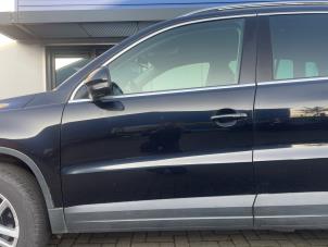 Volkswagen Tiguan 2.0 TSI 16V 4Motion Vehículo de desguace (2009, Negro)