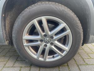 Volkswagen Tiguan 2.0 TSI 16V 4Motion Vehículo de desguace (2009, Negro)