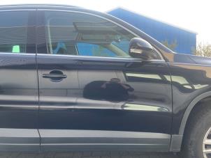 Volkswagen Tiguan 2.0 TSI 16V 4Motion Vehículo de desguace (2009, Negro)