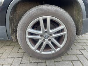 Volkswagen Tiguan 2.0 TSI 16V 4Motion Vehículo de desguace (2009, Negro)