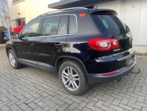 Volkswagen Tiguan 2.0 TSI 16V 4Motion Vehículo de desguace (2009, Negro)