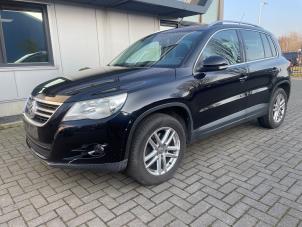 Volkswagen Tiguan 2.0 TSI 16V 4Motion Vehículo de desguace (2009, Negro)