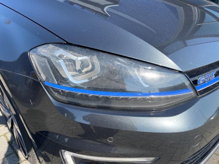 Volkswagen Golf VII 1.4 GTE 16V Épave (2015, Noir)