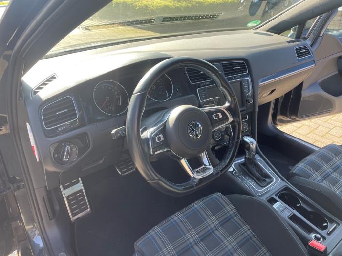 Volkswagen Golf VII 1.4 GTE 16V Épave (2015, Noir)