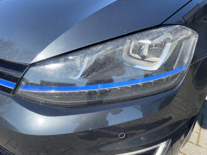 Volkswagen Golf VII 1.4 GTE 16V Épave (2015, Noir)