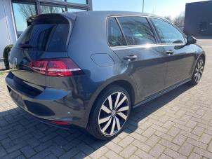 Volkswagen Golf VII 1.4 GTE 16V Épave (2015, Noir)