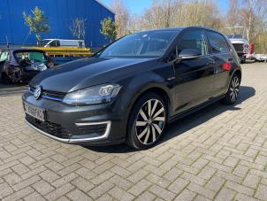 Volkswagen Golf VII 1.4 GTE 16V Épave (2015, Noir)