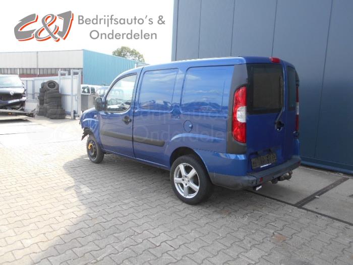 Fiat Doblo Cargo 1.3 D 16V Multijet Épave (2006, Bleu)