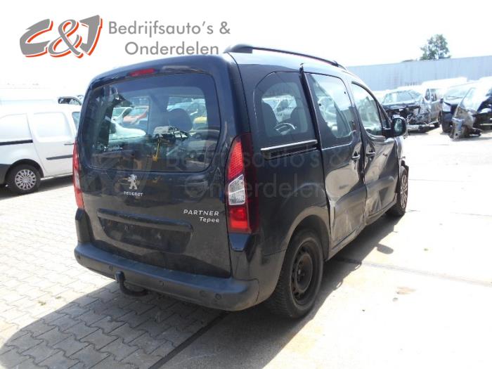 Peugeot Partner Tepee 1.6 HDI 75 Schrottauto (2010, Schwarz)