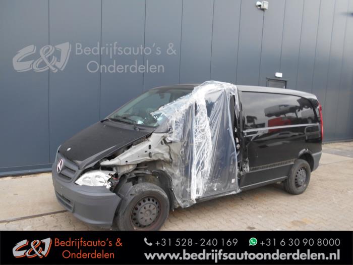 Mercedes Vito 2.2 115 CDI 16V Samochód złomowany (2012, Czarny)