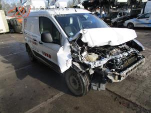 Ford Transit Connect 1.6 TDCi 16V 75 Vehículo de desguace (2015, Blanco)