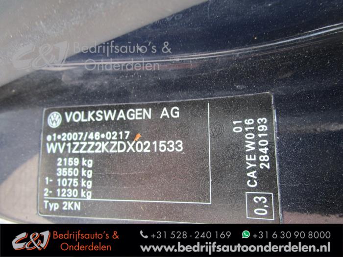 Volkswagen Caddy III 1.6 TDI 16V Schrottauto (2012, Blau)