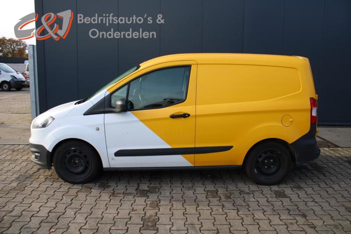 Ford Transit Courier 1.6 TDCi Schrottauto (2015, Weiß)