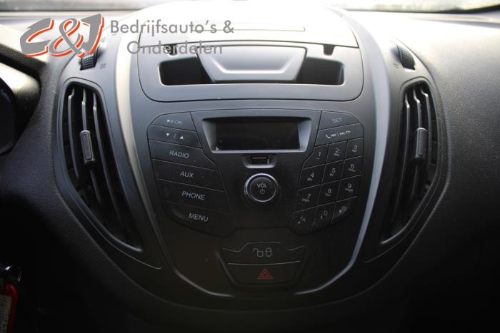 Ford Transit Courier 1.6 TDCi Schrottauto (2015, Weiß)