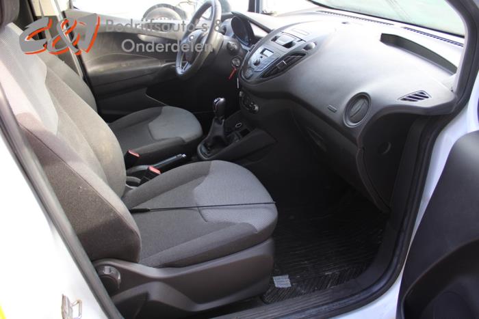 Ford Transit Courier 1.6 TDCi Schrottauto (2015, Weiß)