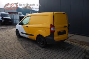 Ford Transit Courier 1.6 TDCi Schrottauto (2015, Weiß)