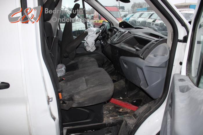 Ford Transit 2.0 TDCi 16V Eco Blue 170 Schrottauto (2018, Weiß)