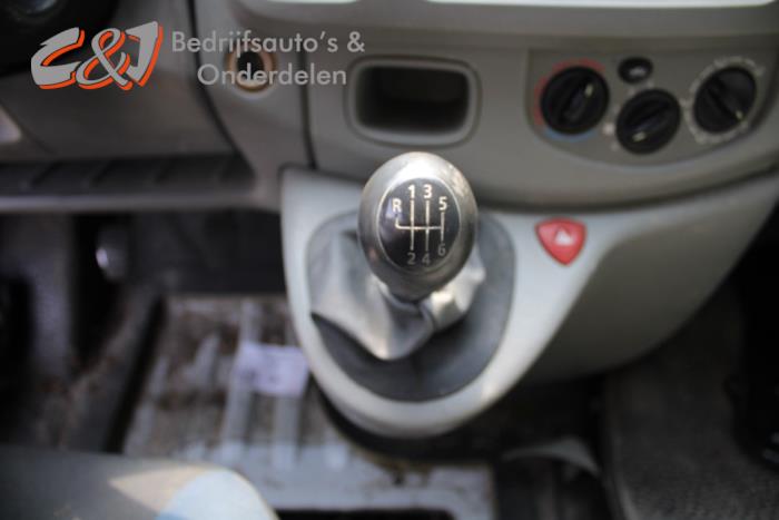 Opel Vivaro 1.9 DTI 16V Épave (2005, Blanc)