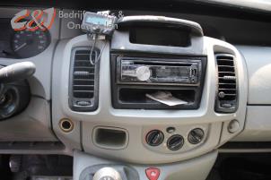 Opel Vivaro 1.9 DTI 16V Épave (2005, Blanc)