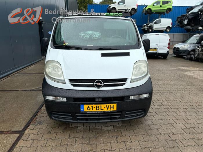 Opel Vivaro 1.9 DI Vehículo de desguace (2004, Blanco)