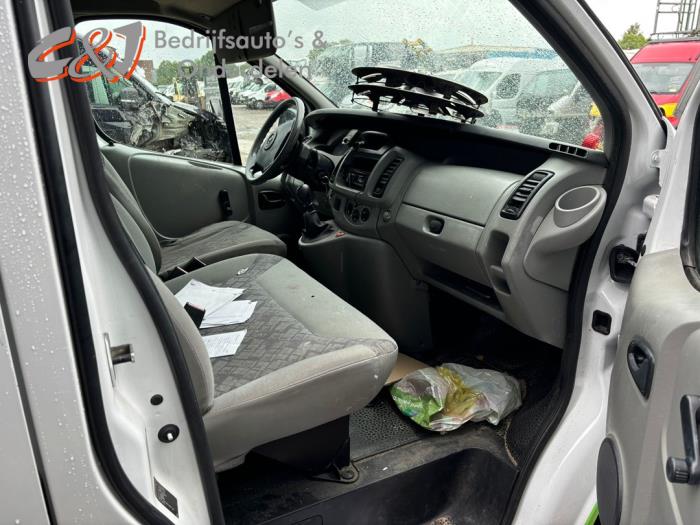 Opel Vivaro 1.9 DI Vehículo de desguace (2004, Blanco)